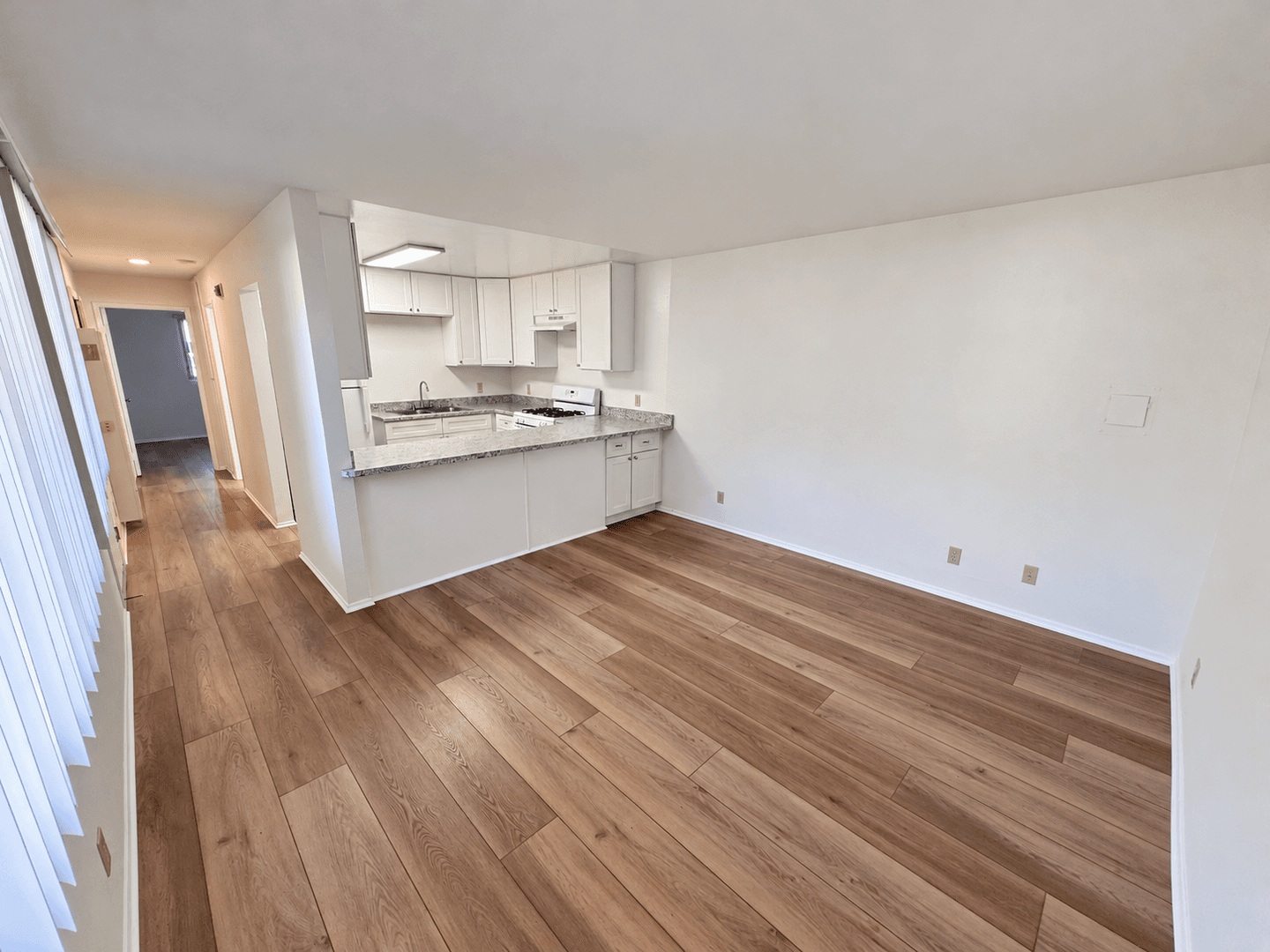 Ventura Apartment: 1075 N. Olive