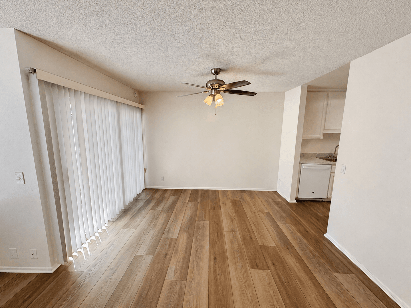 Ventura House: 1274 San Simeon #4