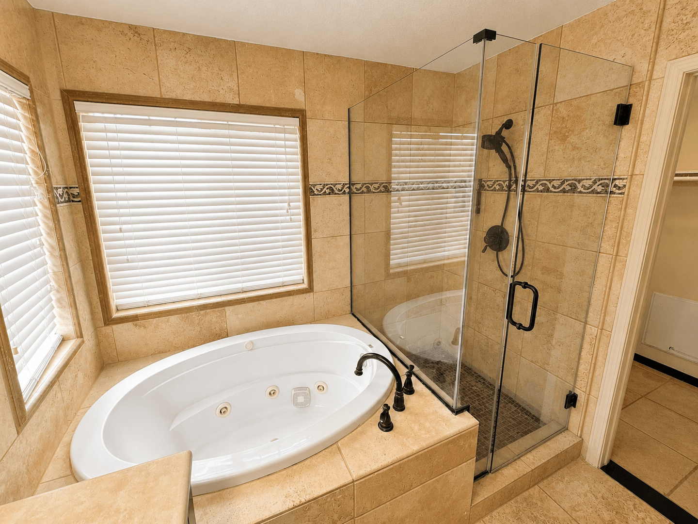 Oxnard House: 621 Marbella Court