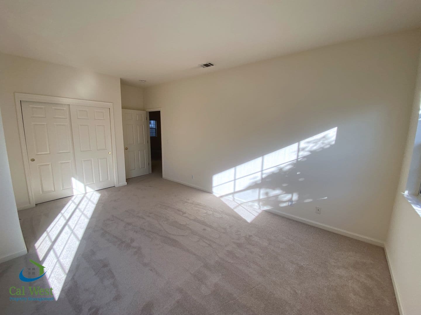 Mountain View House: 855 Jackson Street