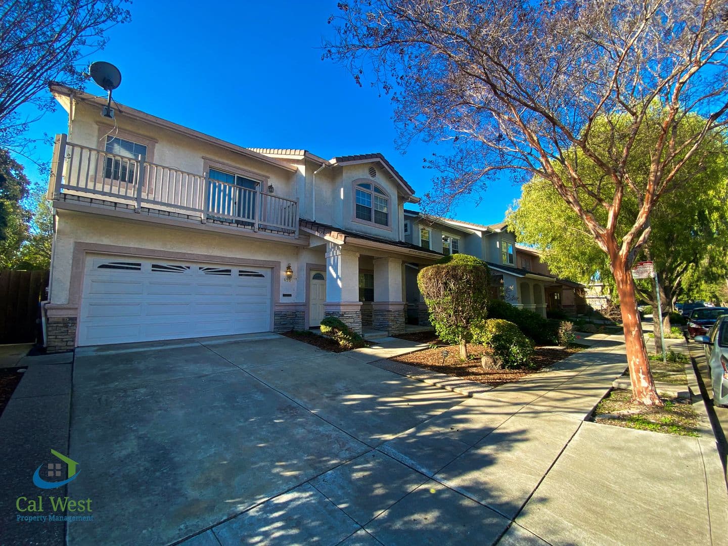 Mountain View House: 855 Jackson Street