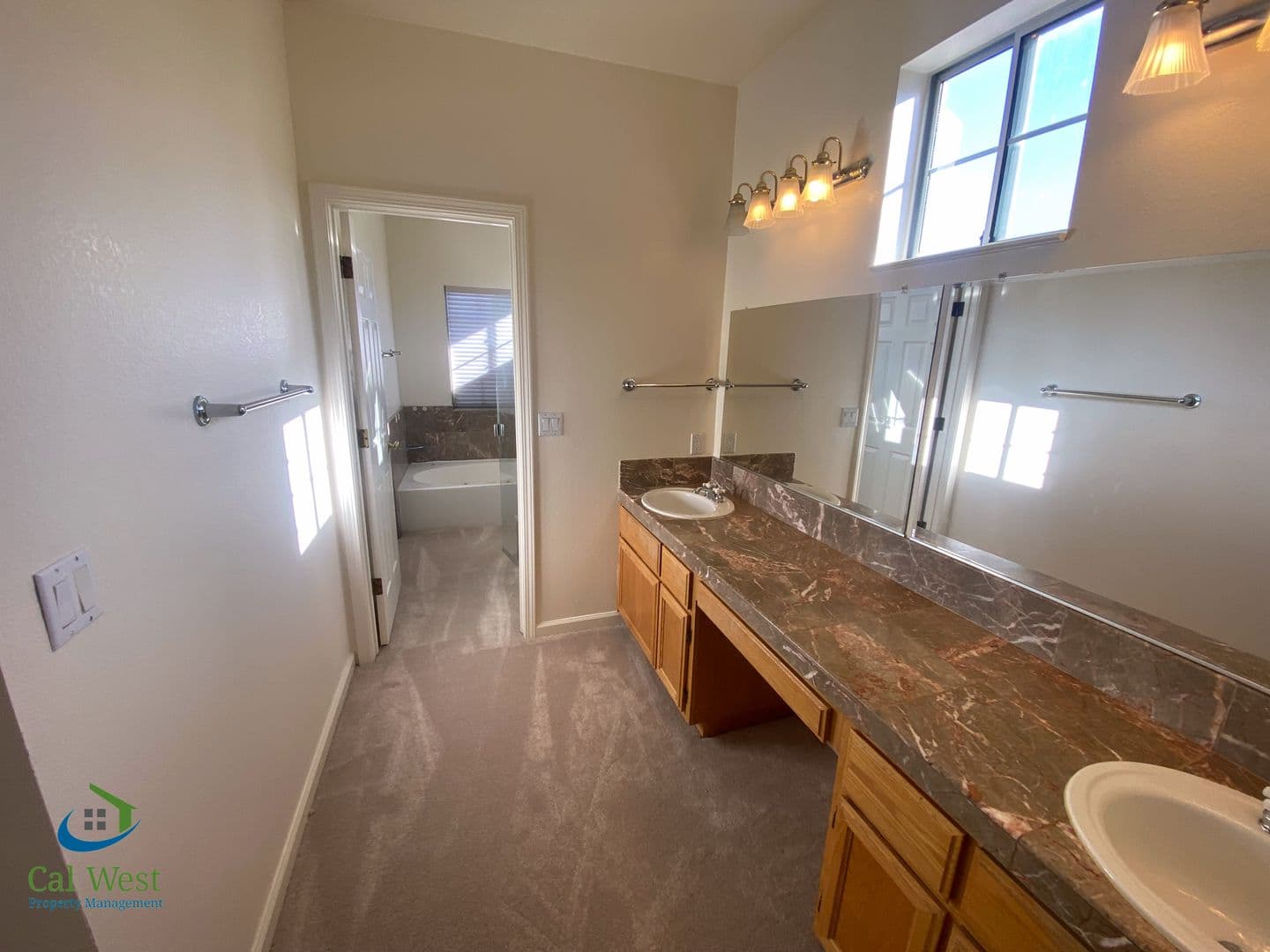 Mountain View House: 855 Jackson Street