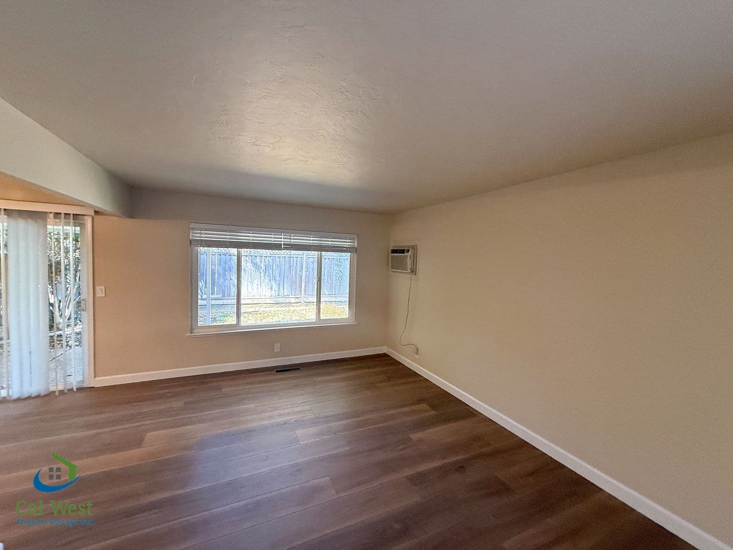 San Jose Apartment: 5863 Hillview Avenue