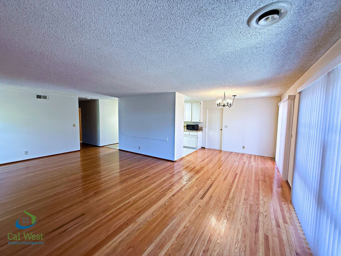 Sunnyvale House: 715 W Knickerbocker Drive