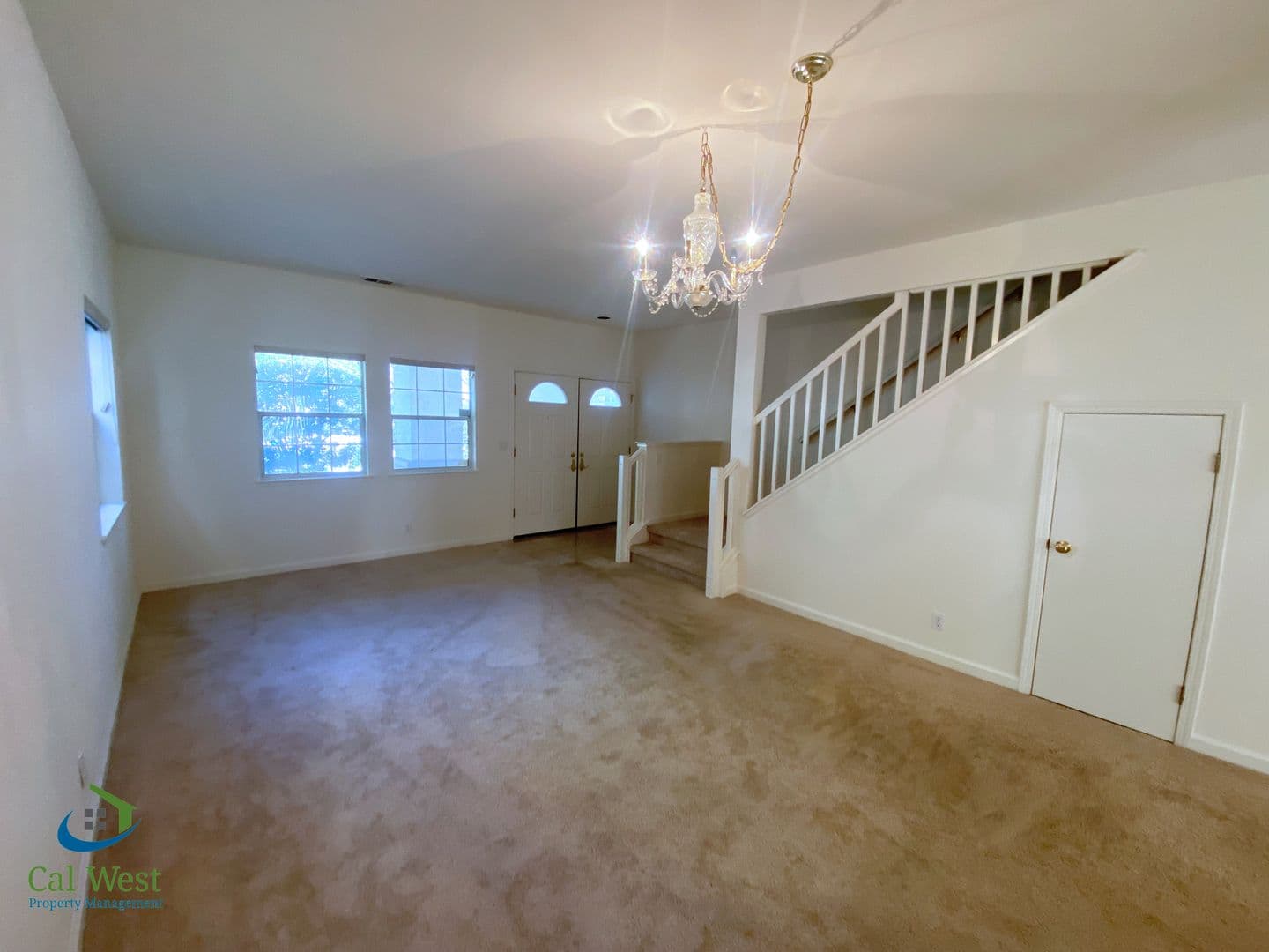 Mountain View House: 855 Jackson Street