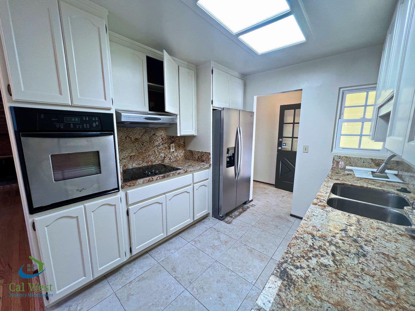Sunnyvale House: 715 W Knickerbocker Drive