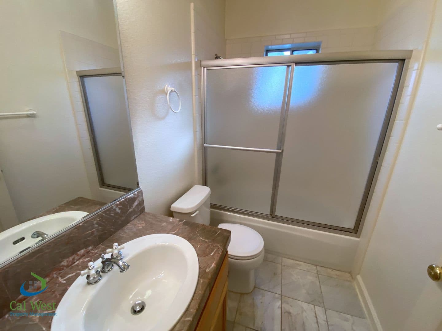 Mountain View House: 855 Jackson Street