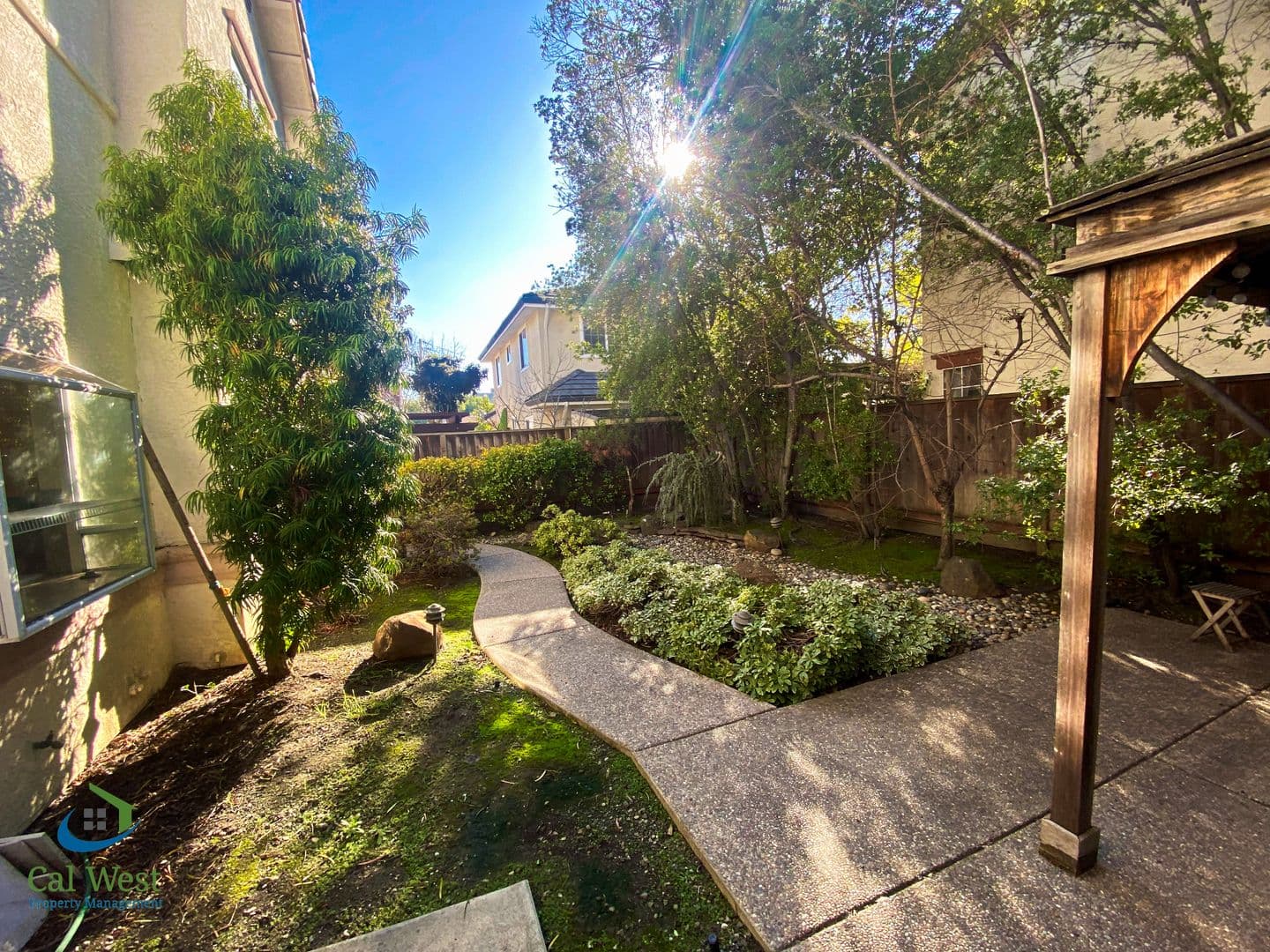 Mountain View House: 855 Jackson Street