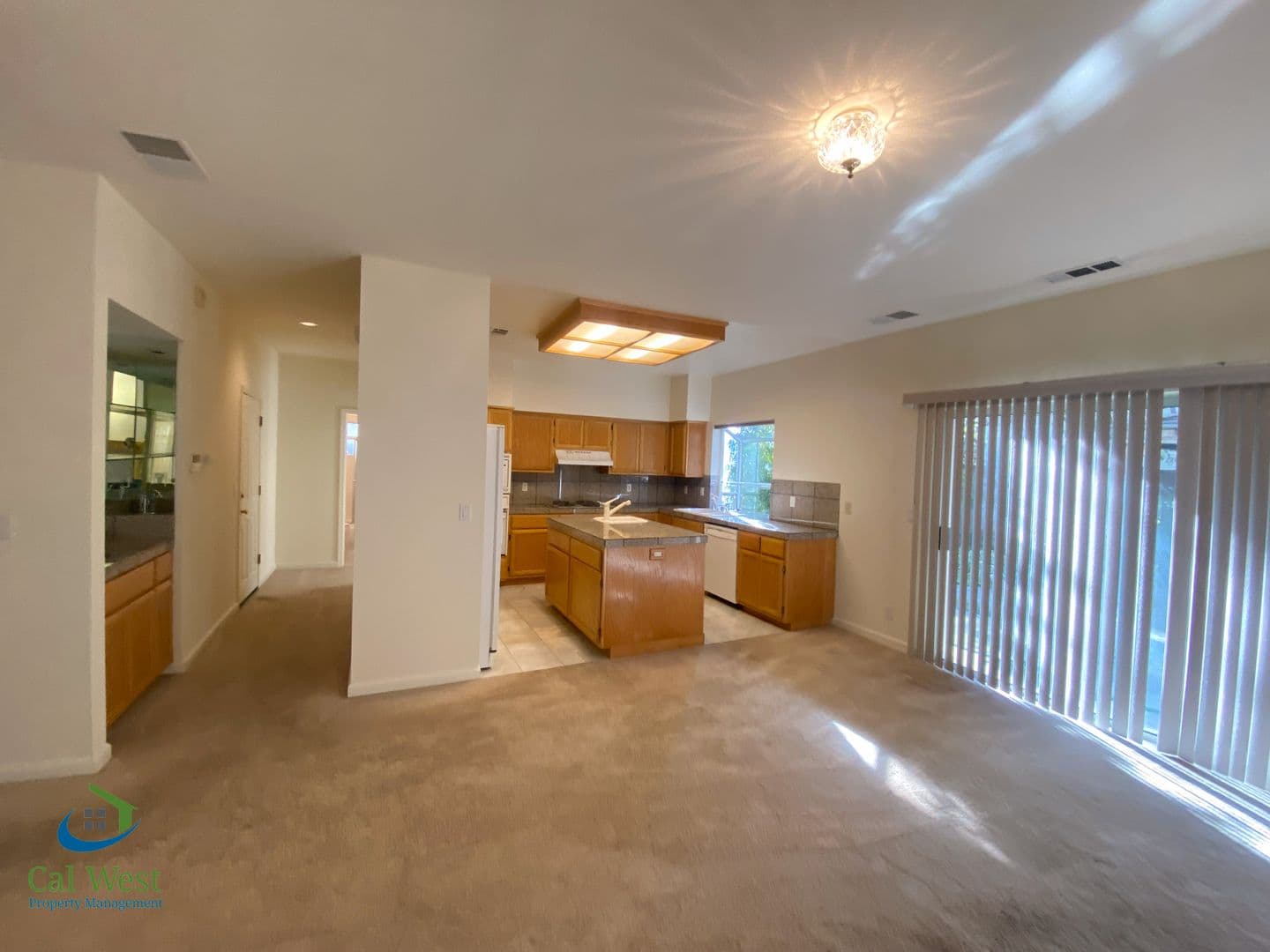 Mountain View House: 855 Jackson Street