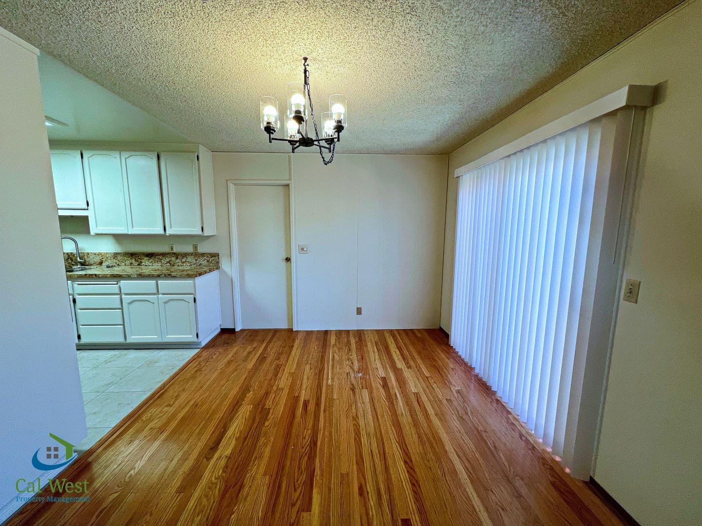 Sunnyvale House: 715 W Knickerbocker Drive