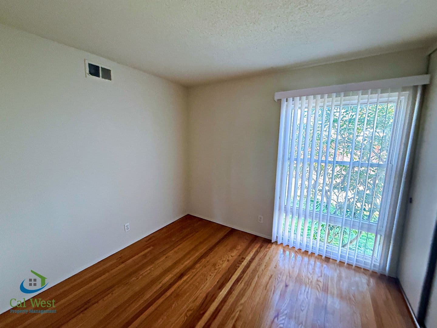 Sunnyvale House: 715 W Knickerbocker Drive