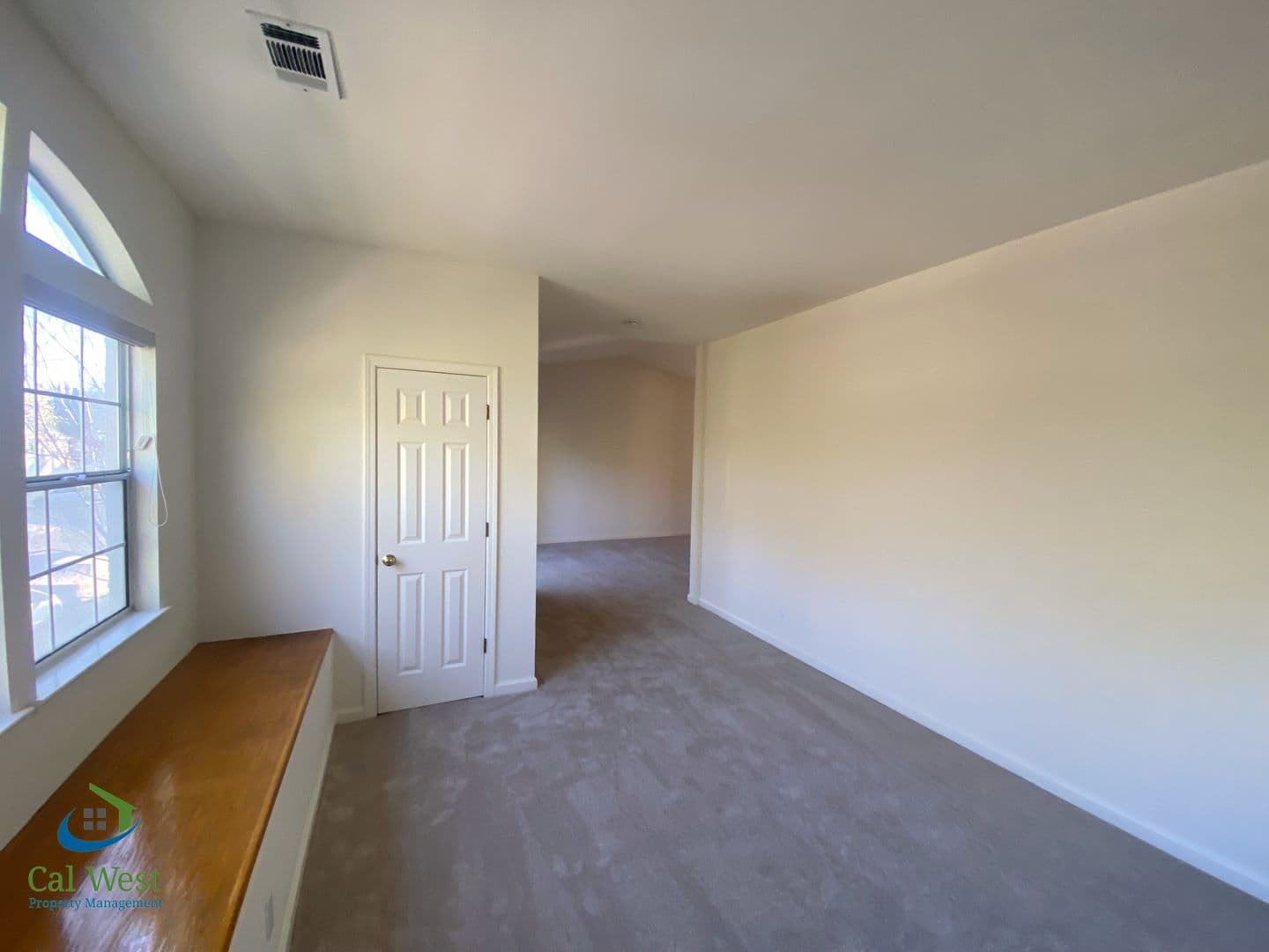 Mountain View House: 855 Jackson Street
