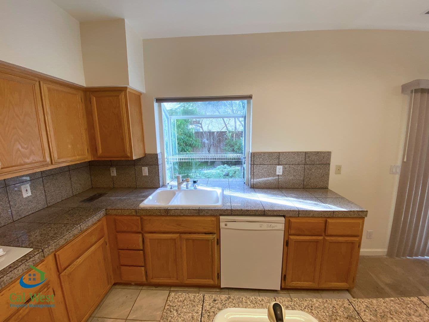 Mountain View House: 855 Jackson Street