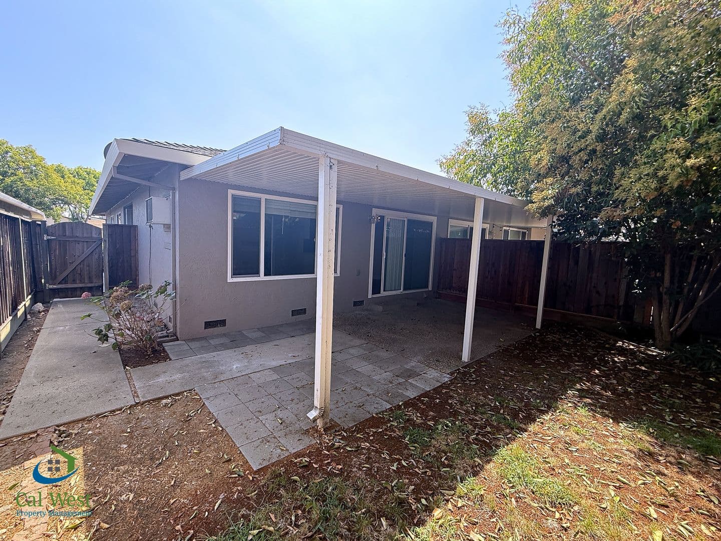 San Jose Apartment: 5863 Hillview Avenue