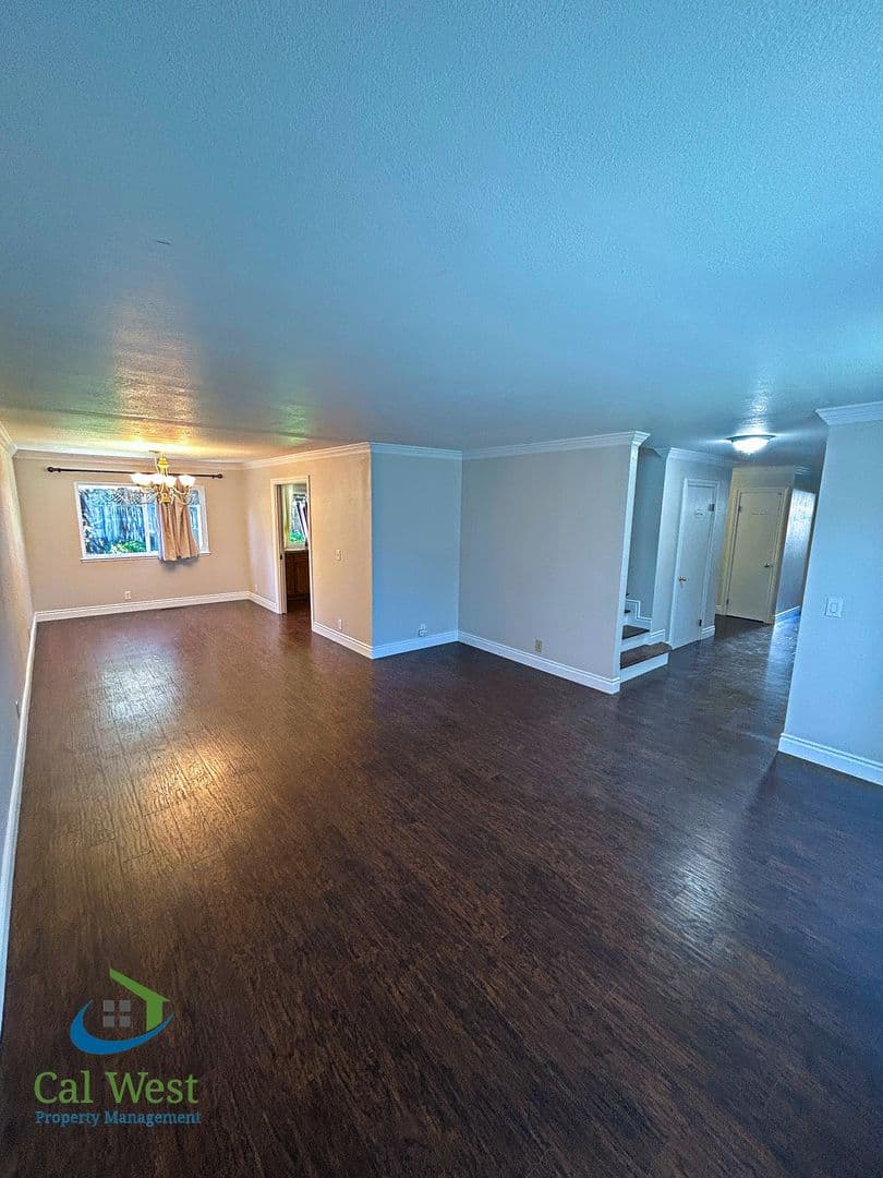 Gilroy House: 6479 Barron Place
