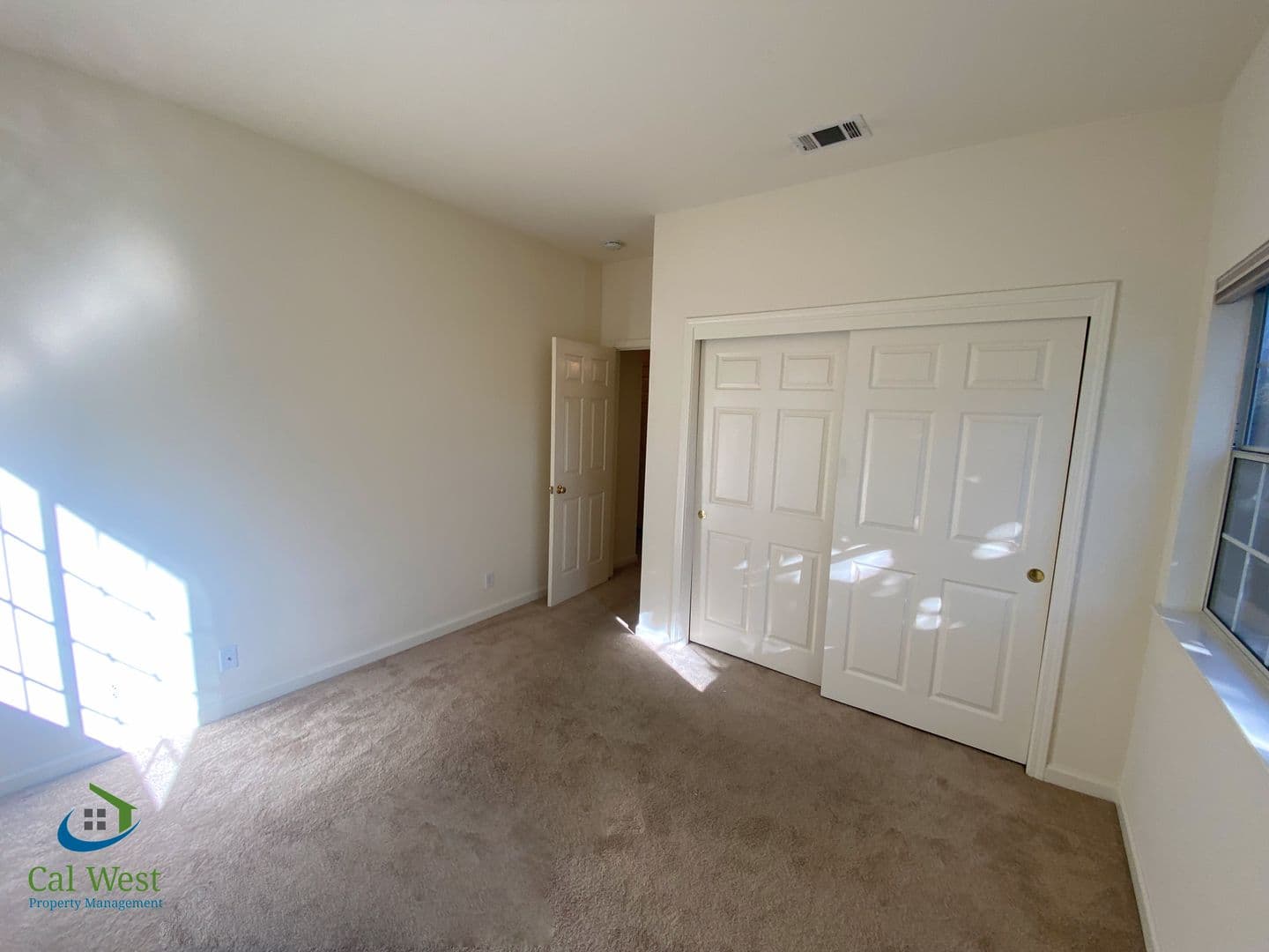 Mountain View House: 855 Jackson Street
