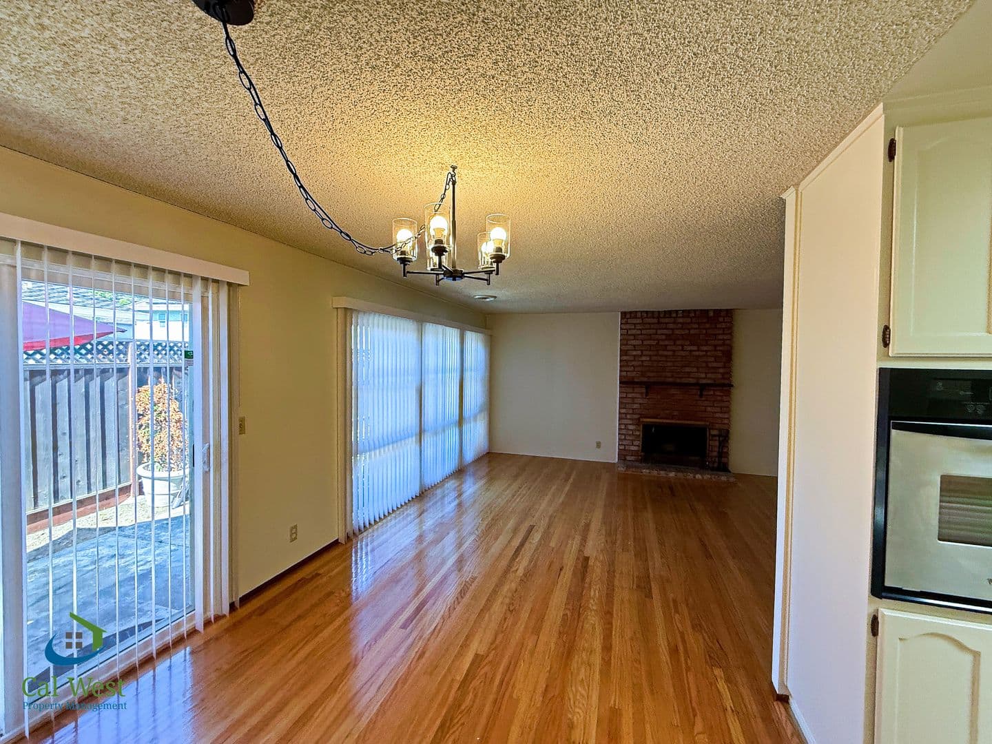 Sunnyvale House: 715 W Knickerbocker Drive