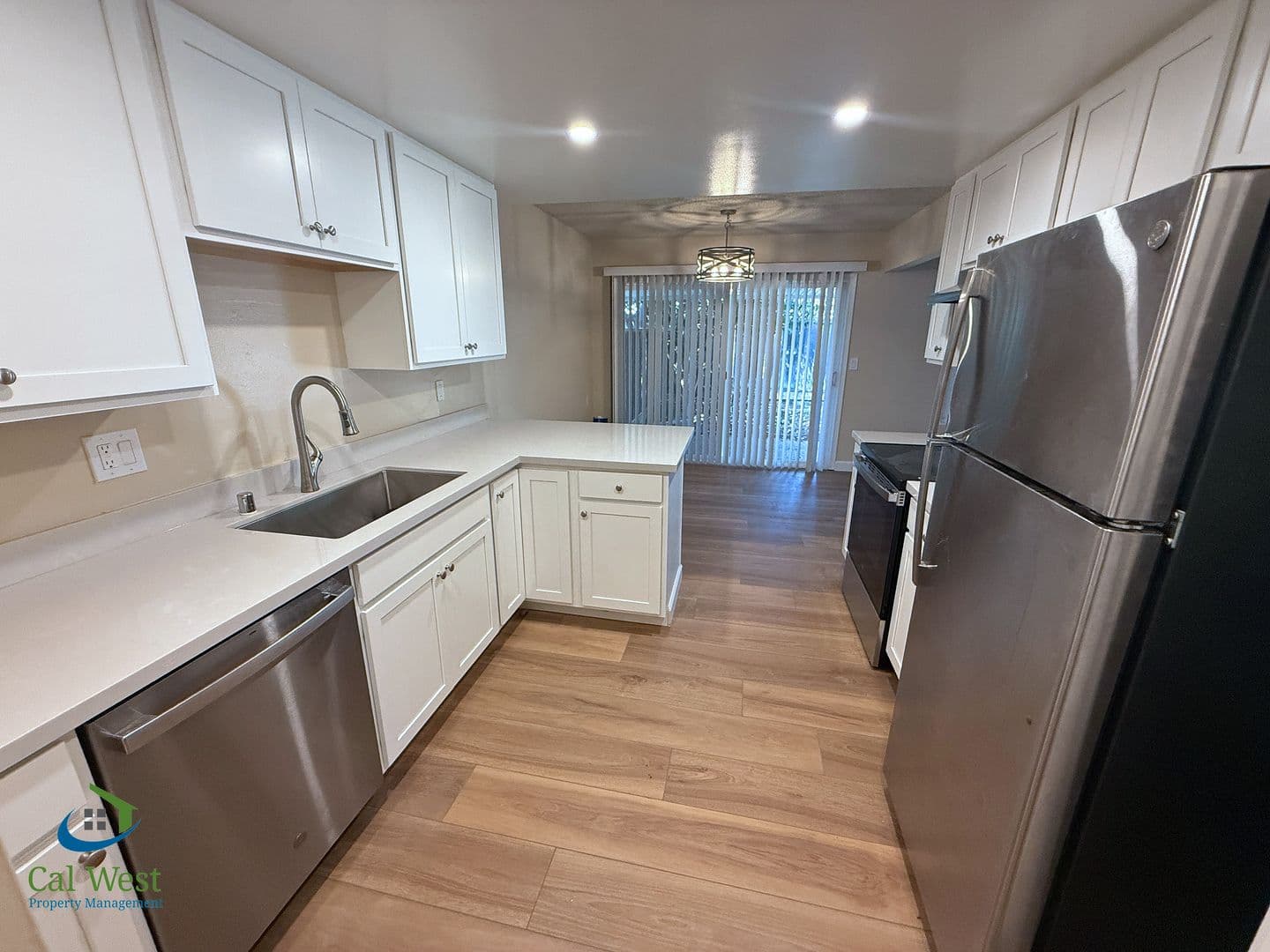 San Jose Apartment: 5863 Hillview Avenue