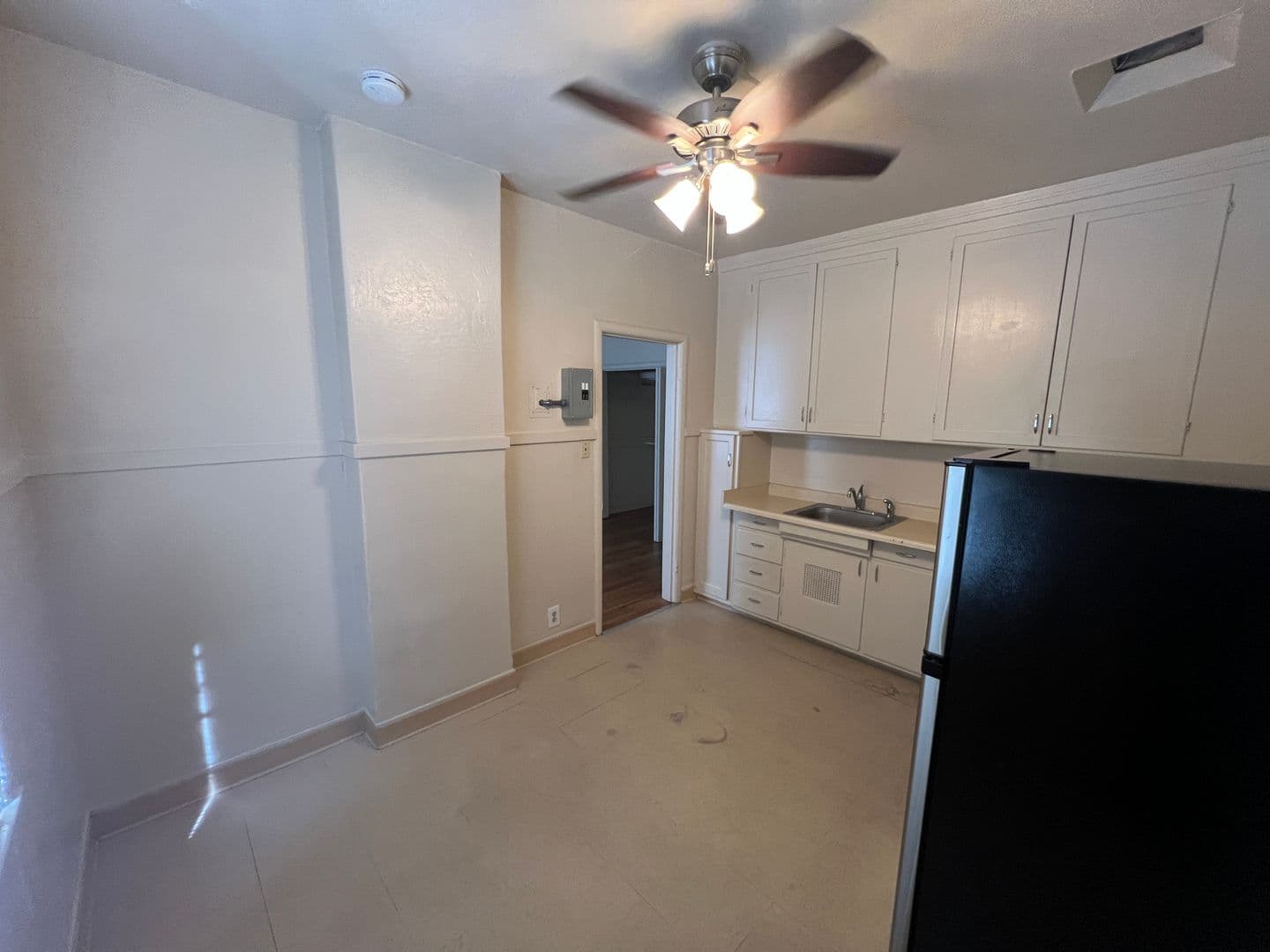 San Jose Apartment: 603 S First St. - 4