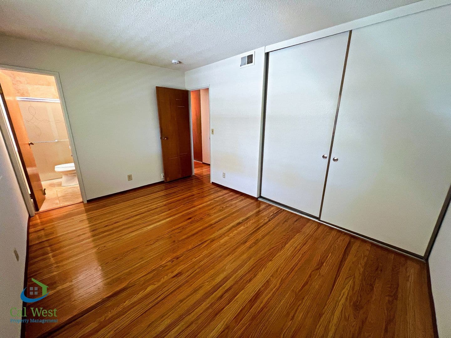 Sunnyvale House: 715 W Knickerbocker Drive