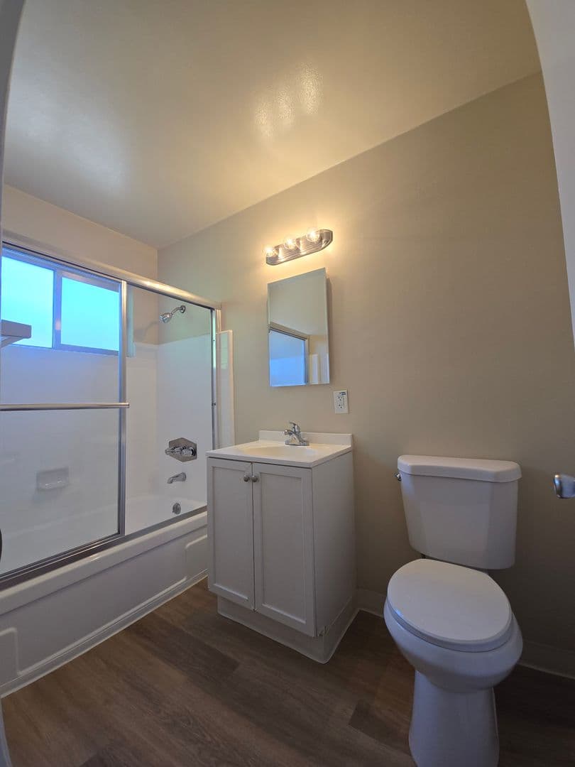 San Jose Apartment: 2890 Almaden Expressway