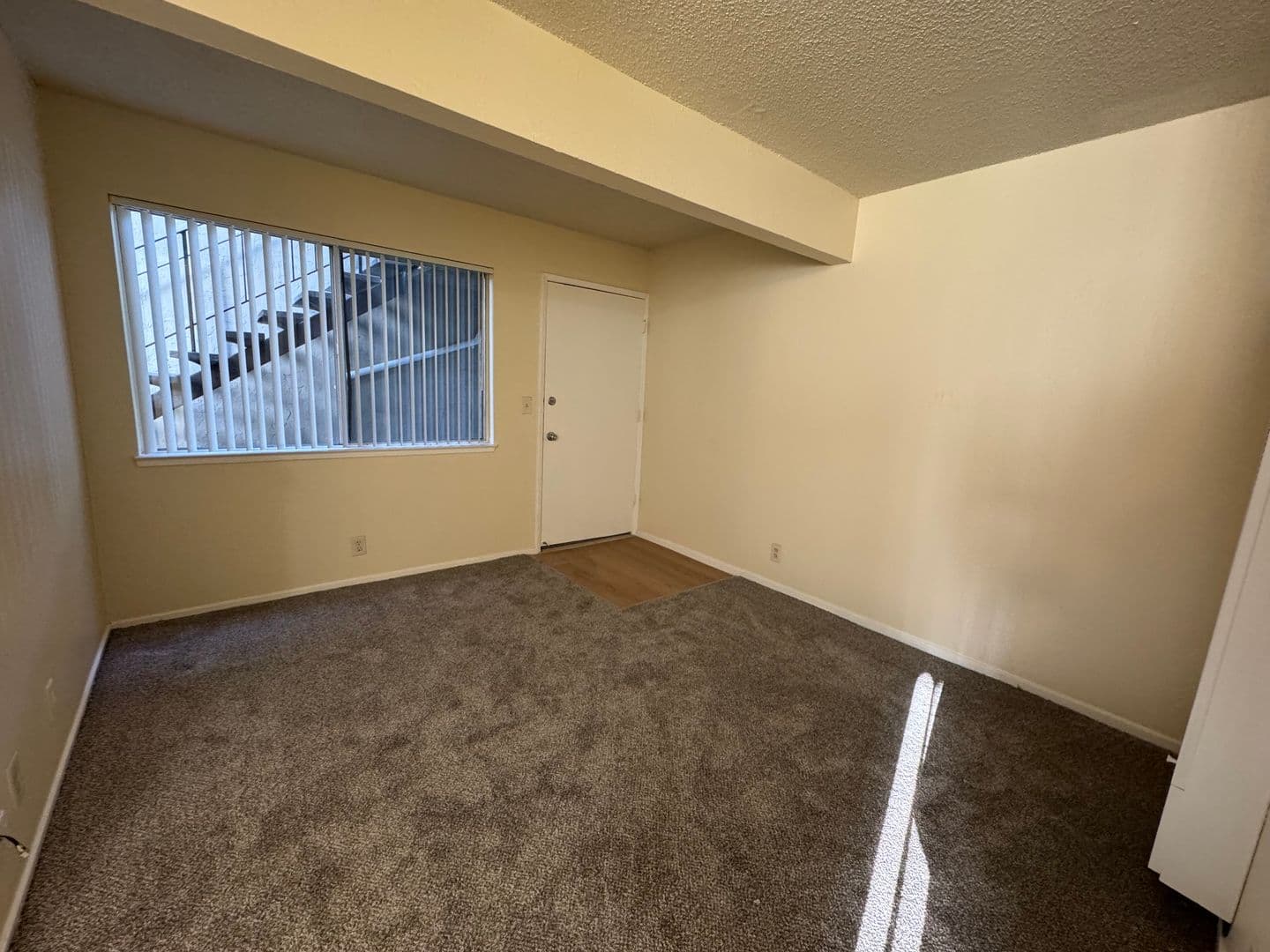 San Jose Apartment: 925 N. Bayshore Rd West #6