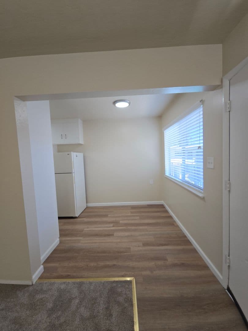 San Jose Apartment: 2890 Almaden Expressway