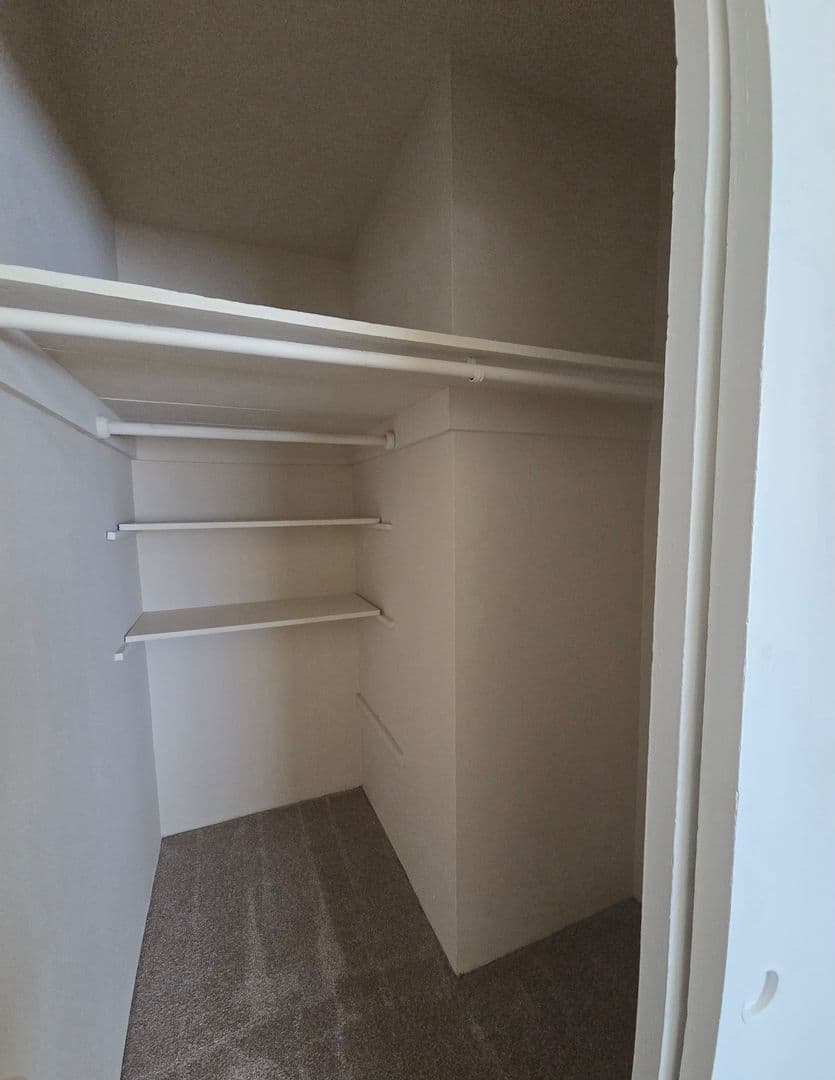 San Jose Apartment: 2890 Almaden Expressway