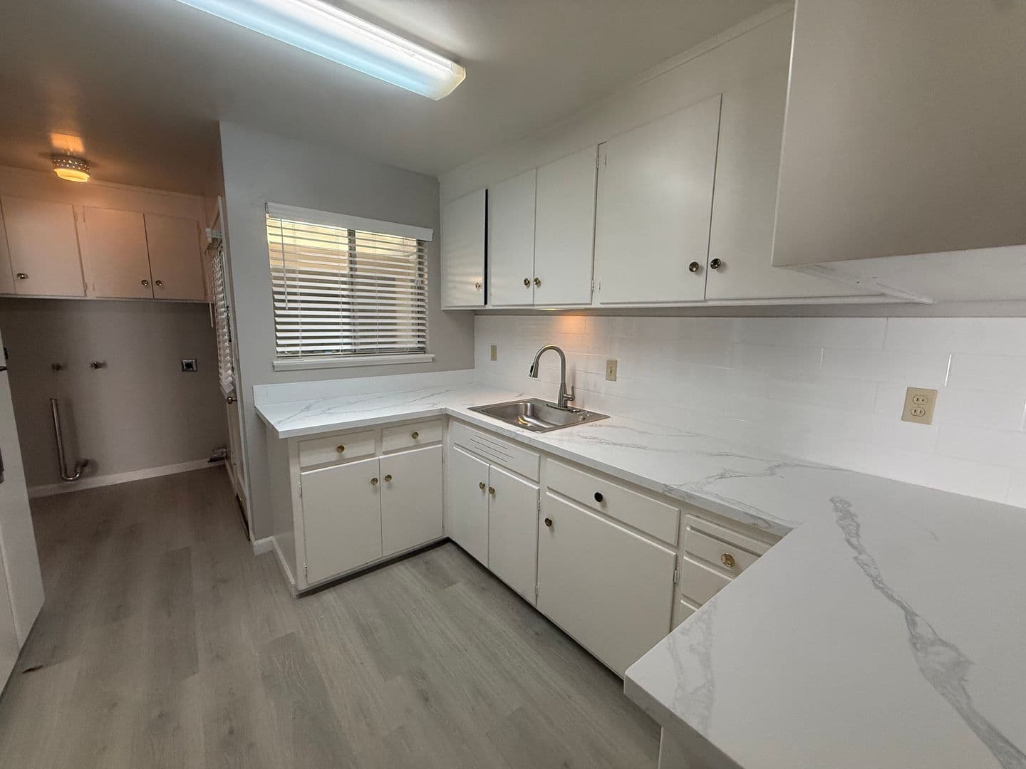 San Jose Apartment: 1491&1493 Merry Lane