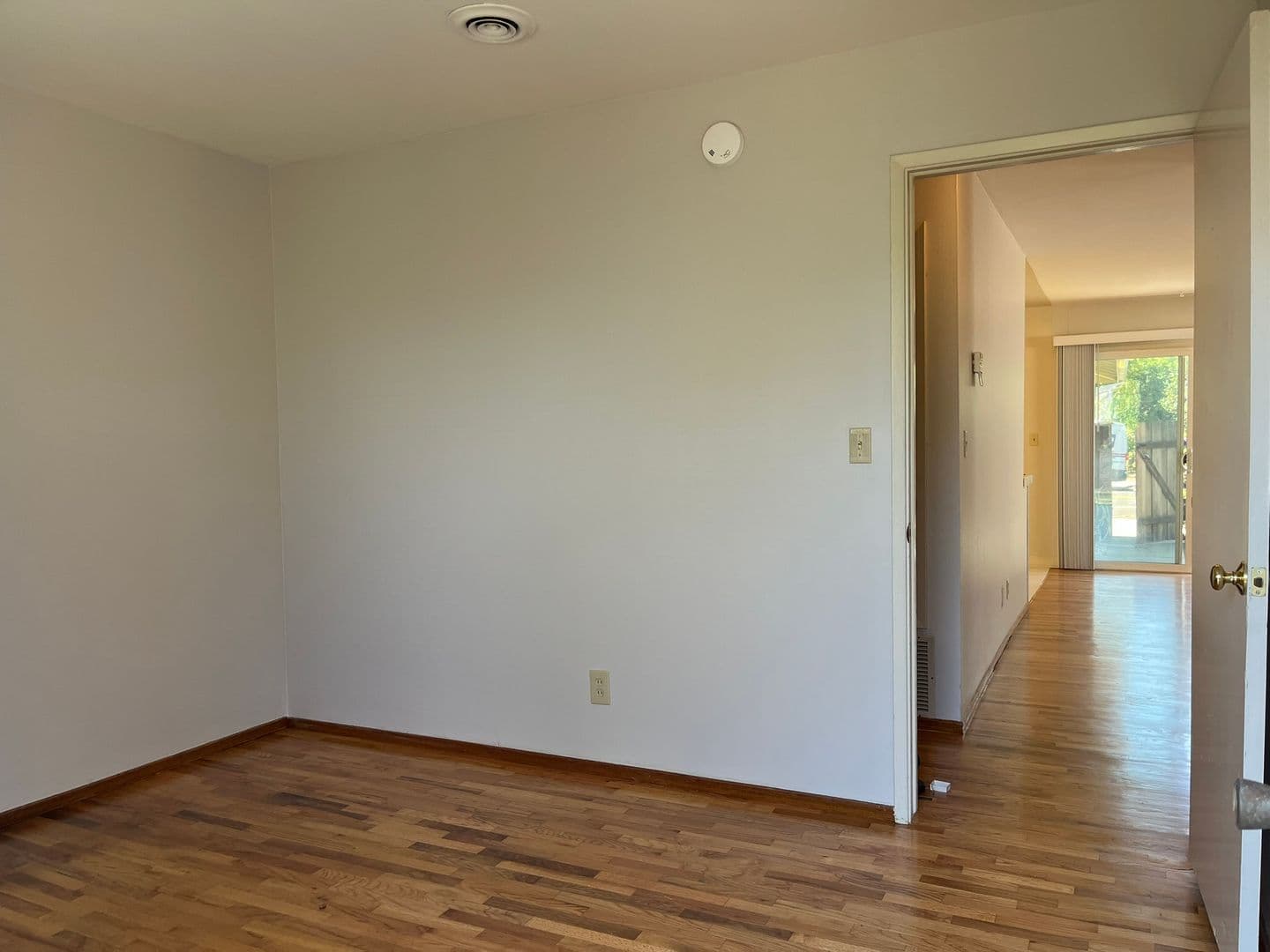 Sunnyvale Apartment: 884/886 San Junipero Drive