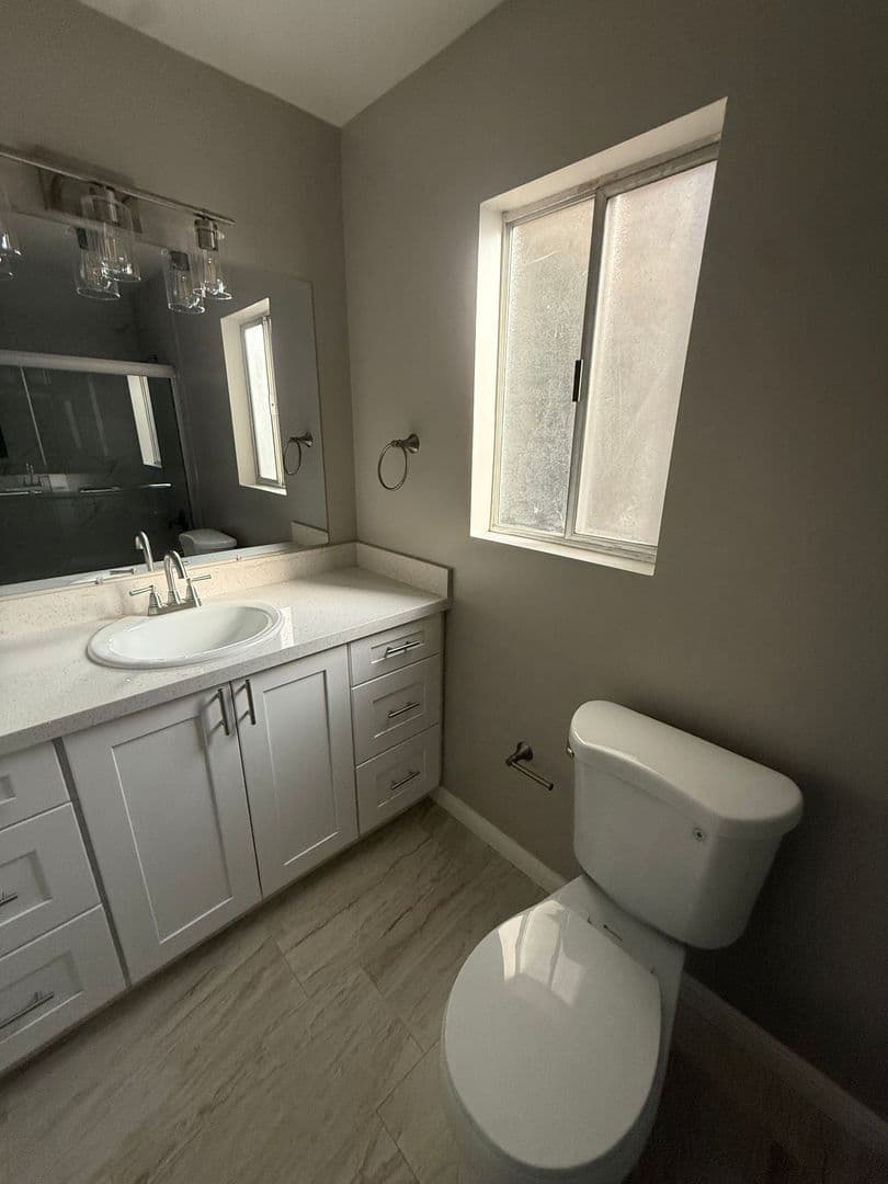 San Jose Apartment: 1491&1493 Merry Lane