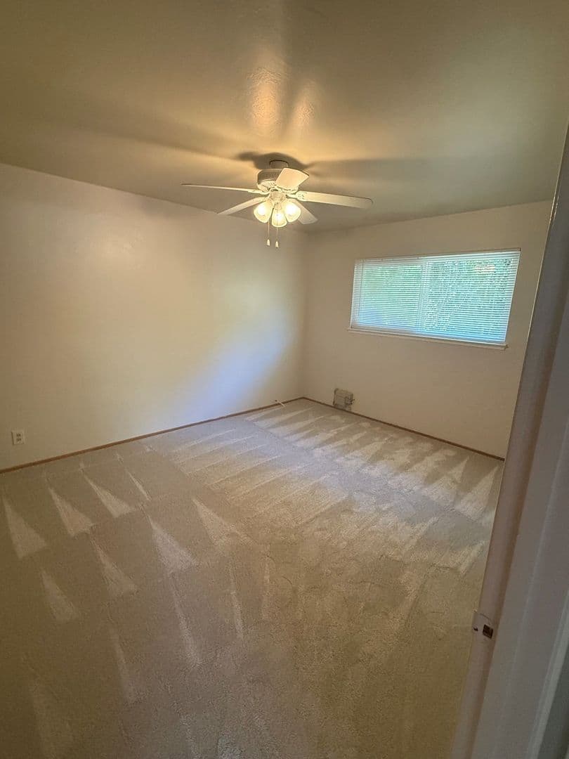 Santa Clara Apartment: 1150/1152 White Drive