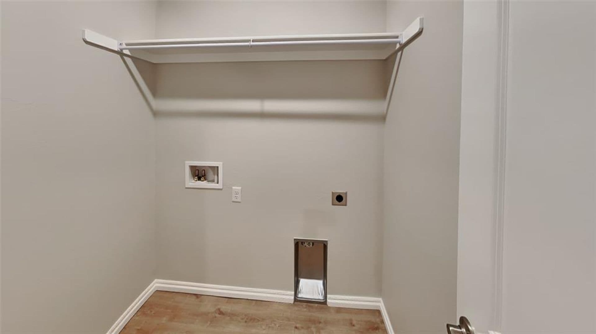 Warr Acres House: 6916 Labelle Drive
