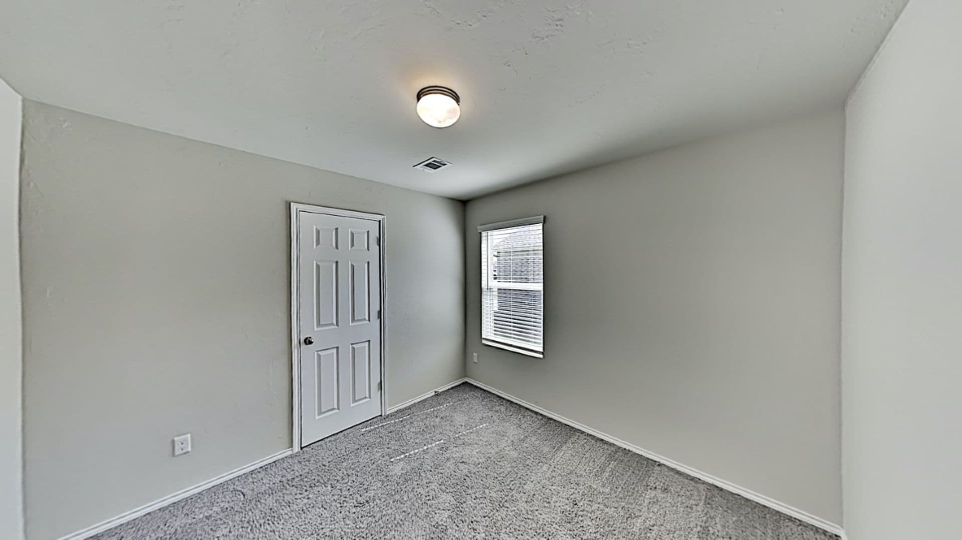 Newcastle House: 309 Blue Drive