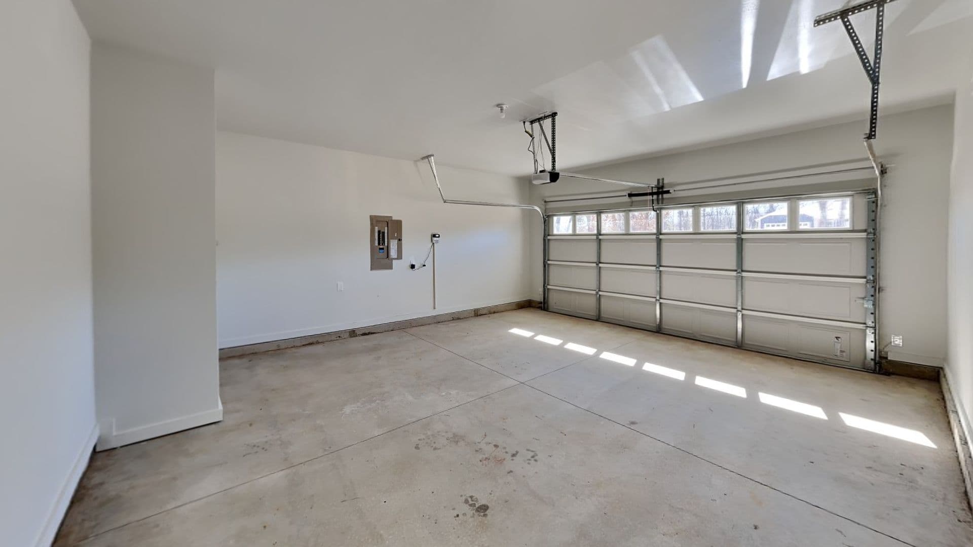 Newalla House: 17421 Lantana Loop