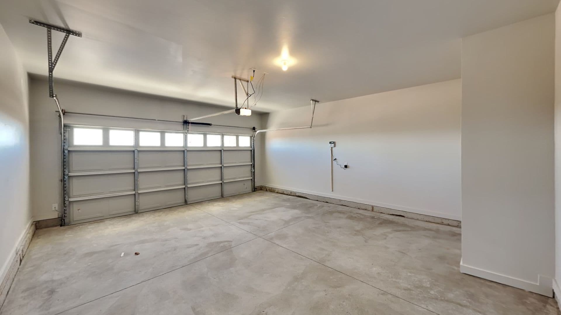 Newalla House: 17630 Blackhawk Court