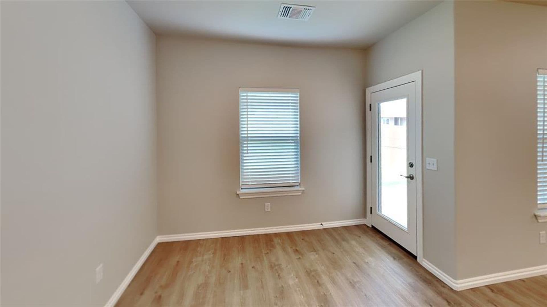 Warr Acres House: 6916 Labelle Drive
