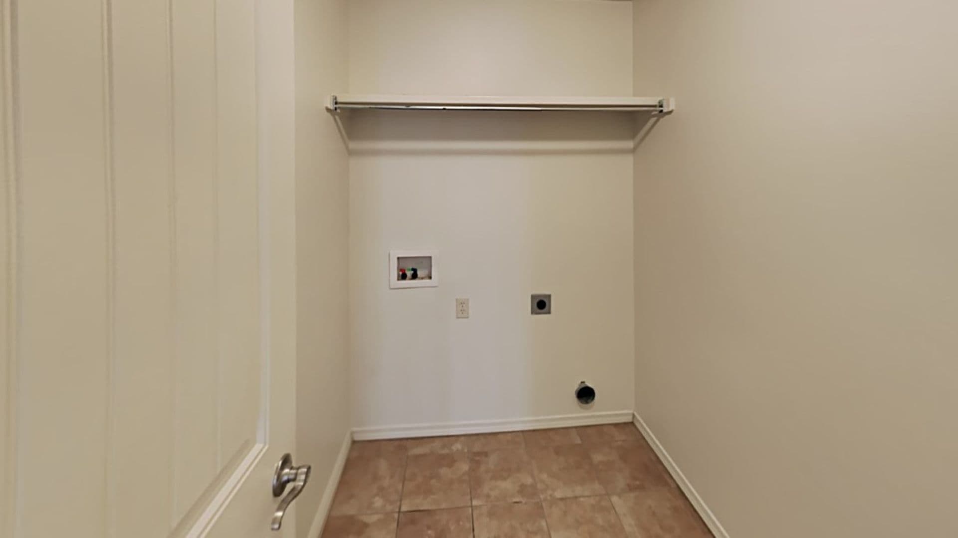 Yukon House: 3605 Galatian Way