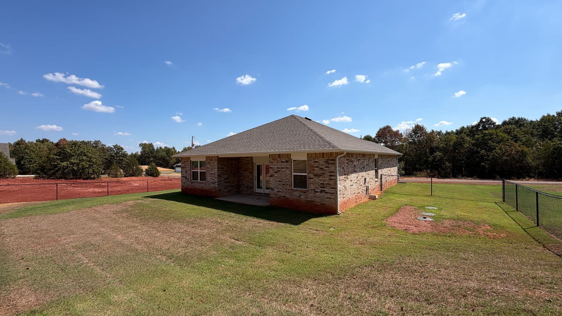 Newalla House: 17421 Lantana Loop