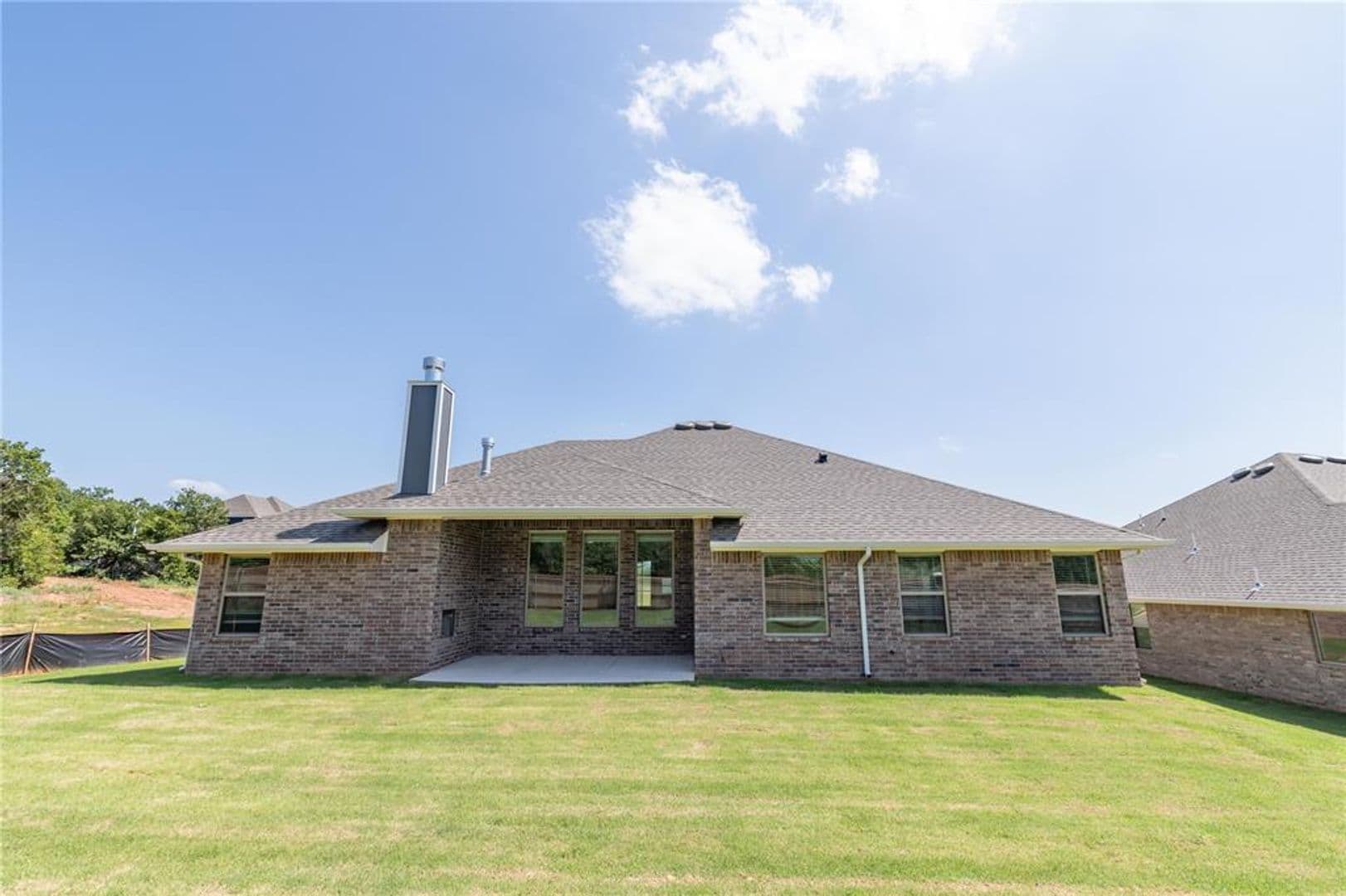 Edmond House: 9017 Stark Street