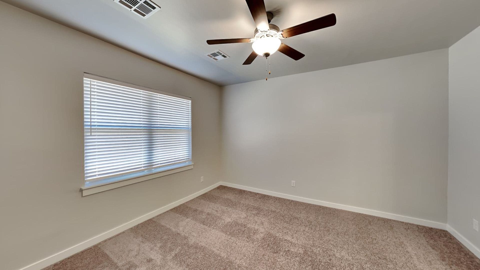 Newalla House: 17421 Lantana Loop
