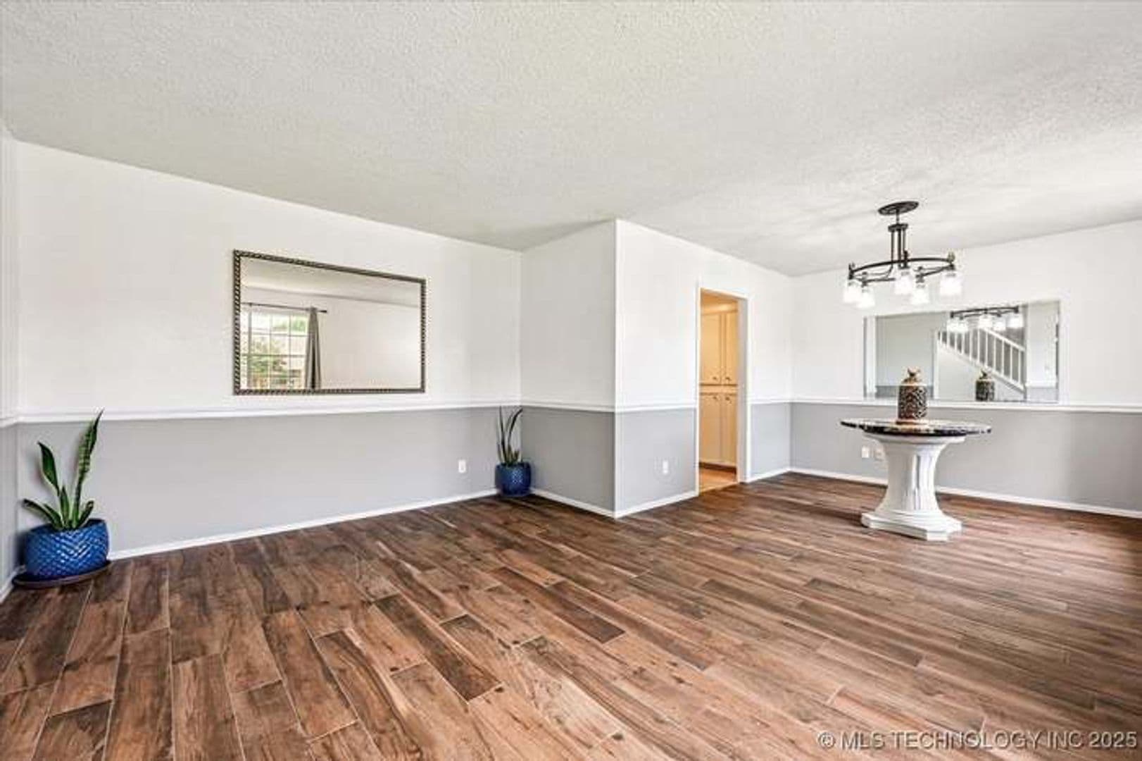 Tulsa House: 6310 S 72nd Pl E.
