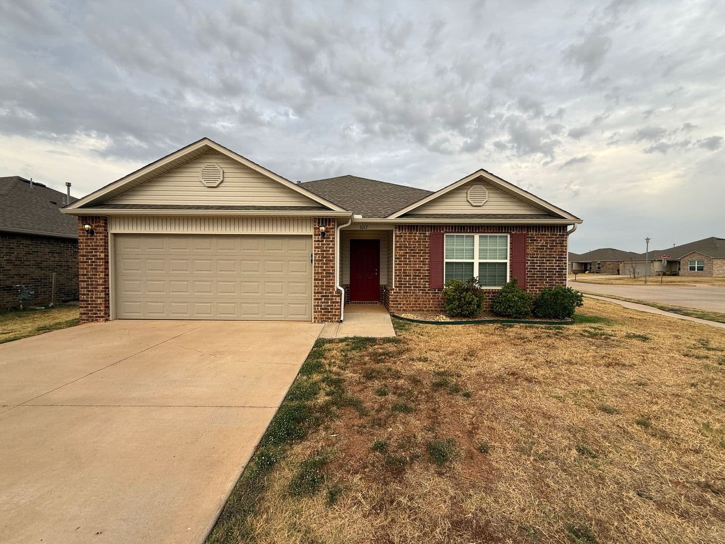 Mustang House: 1017 N Pheasant Way