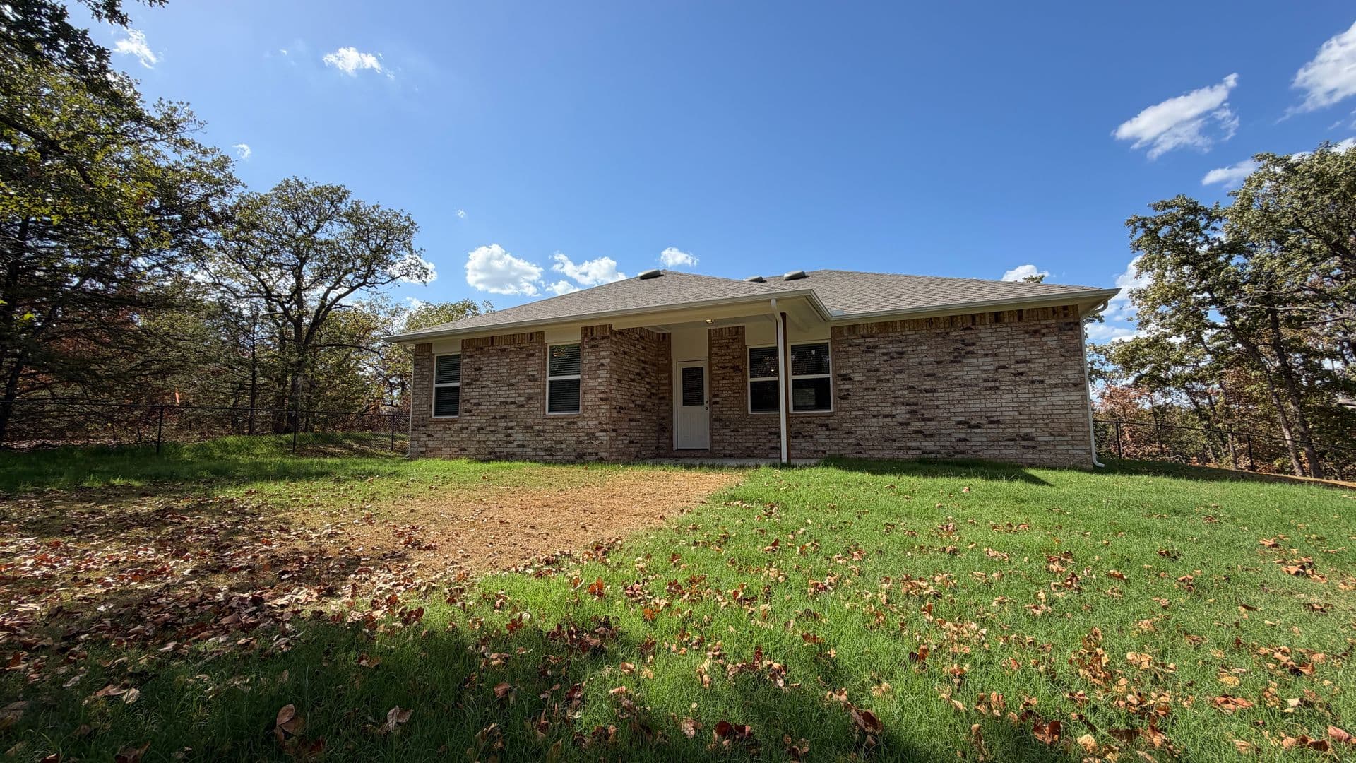 Newalla House: 17630 Blackhawk Court