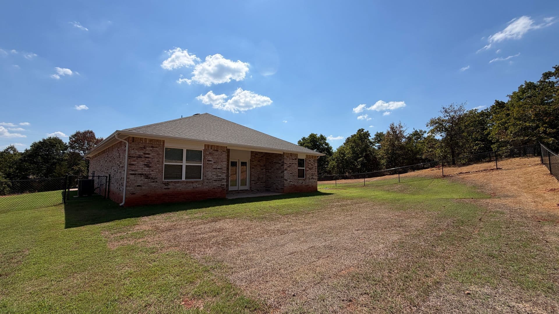 Newalla House: 17421 Lantana Loop