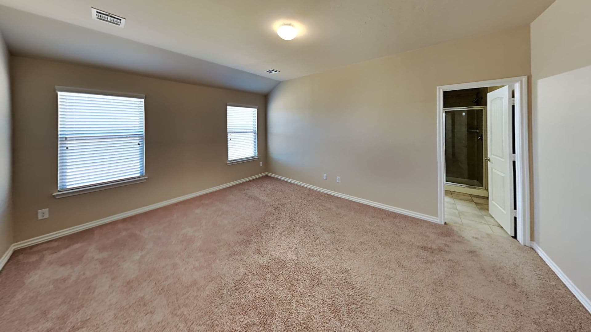 Yukon House: 2501 Ressie Lane