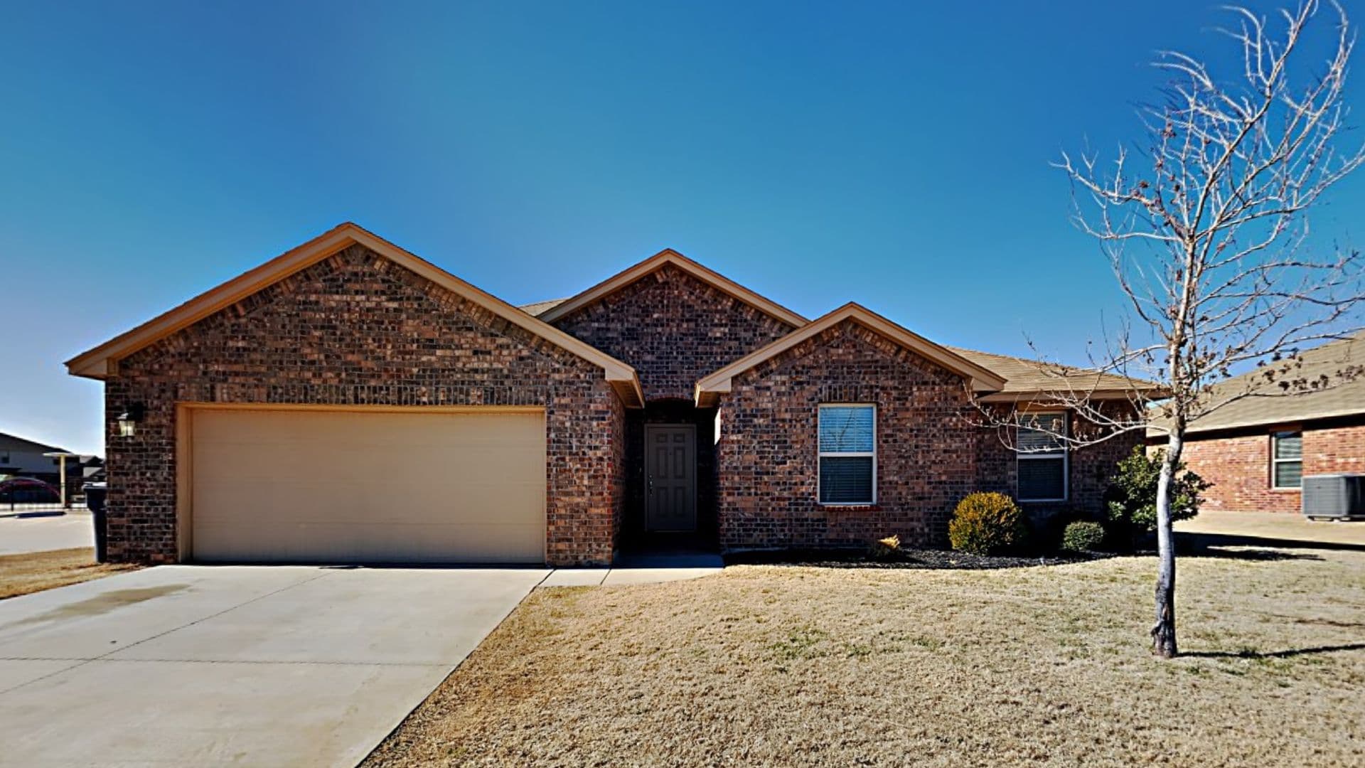 Yukon House: 2501 Ressie Lane
