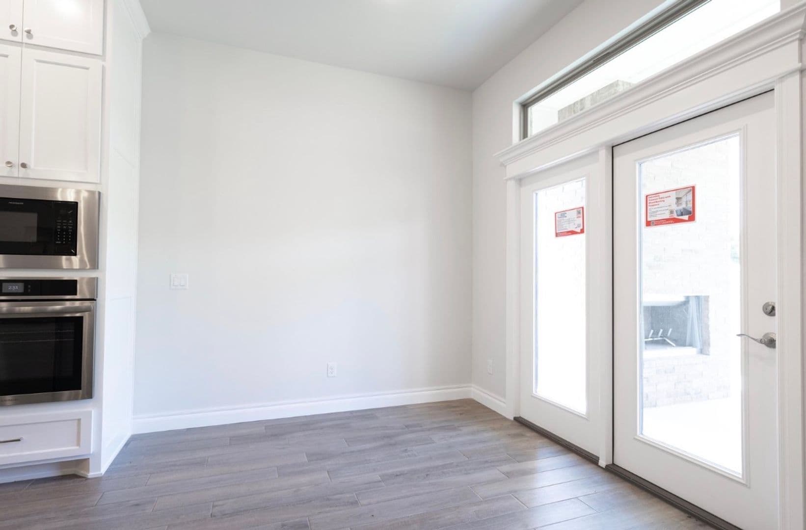 Edmond House: 9009 Stark Street