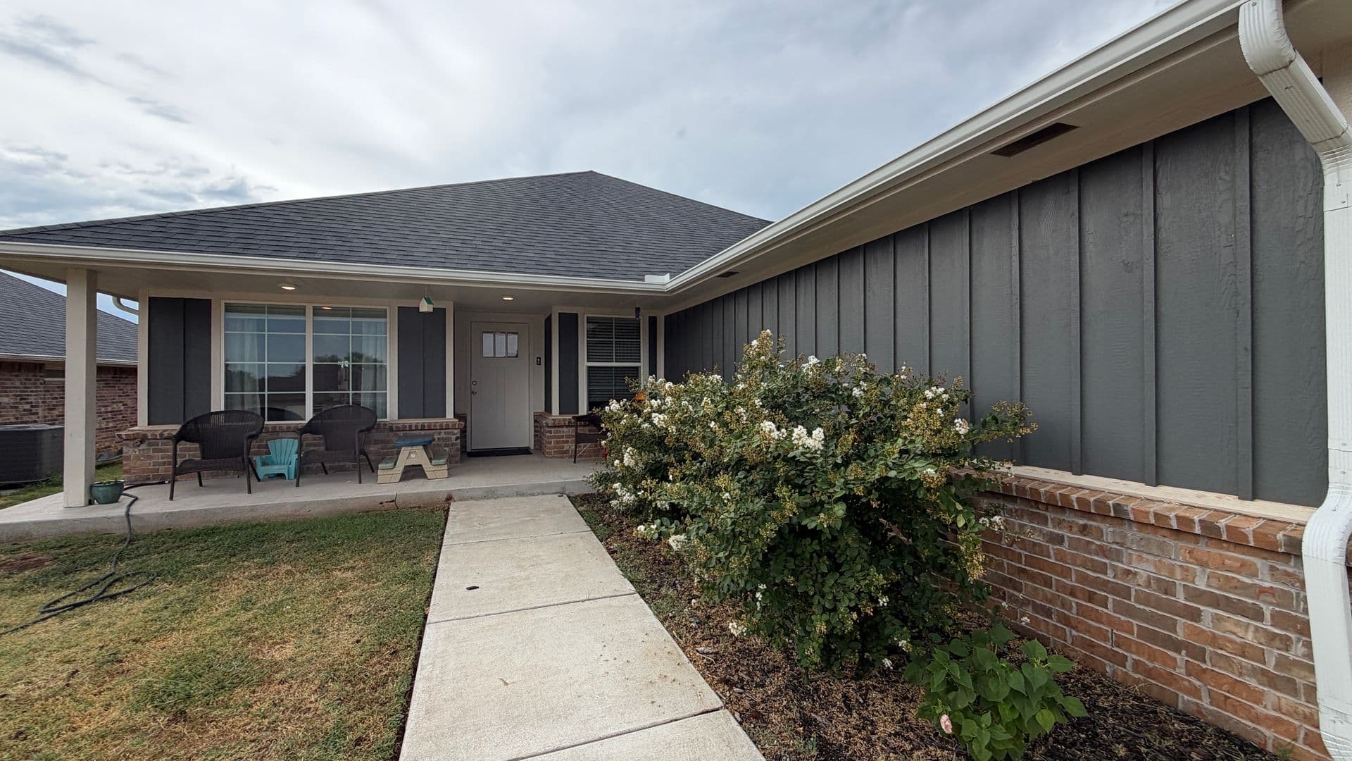 Shawnee House: 489 Hardesty Drive