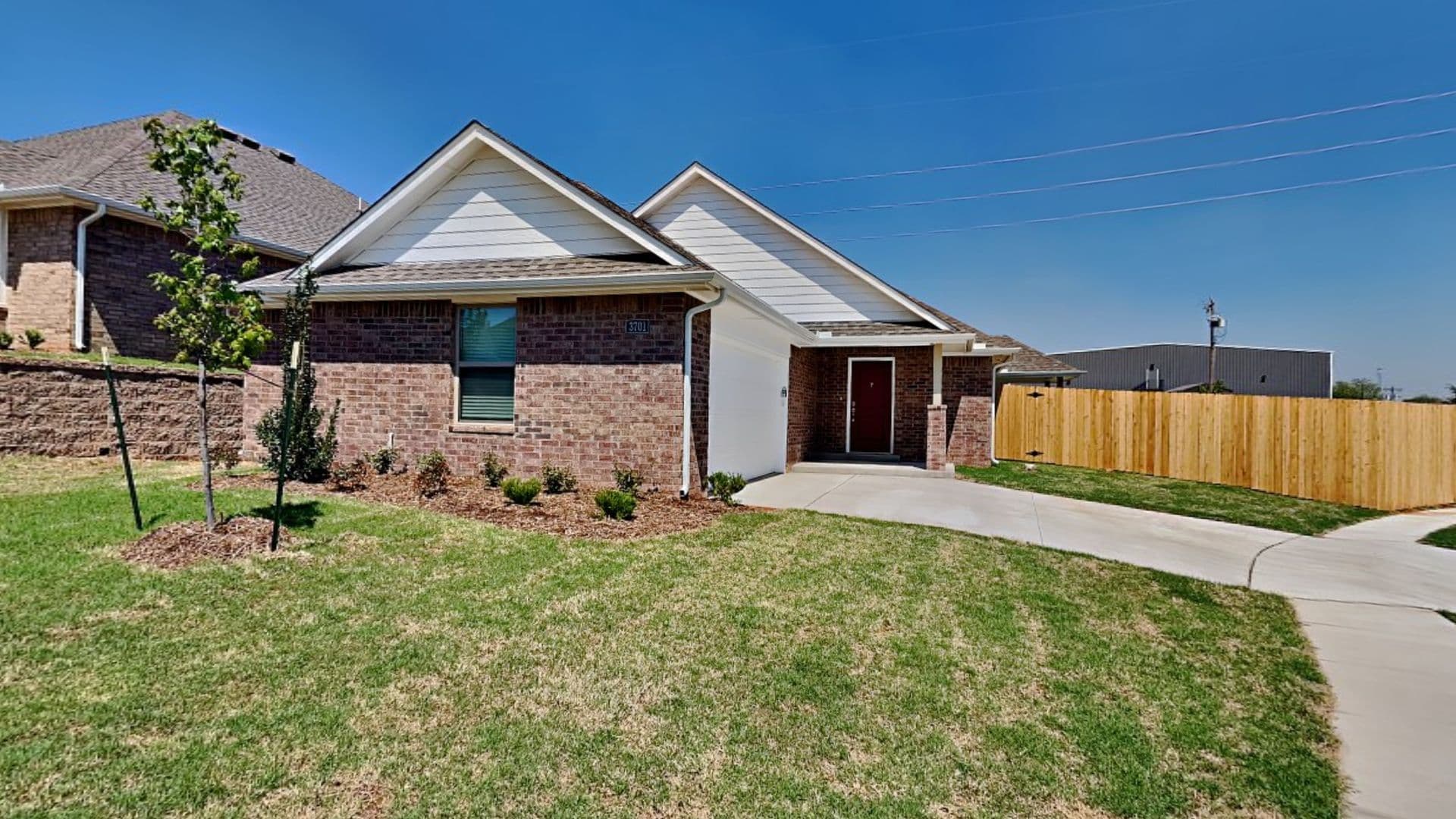Edmond House: 3701 Lynne Ave.
